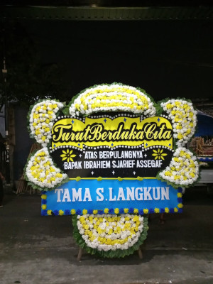 Papan Bunga Duka di Pahae Jae