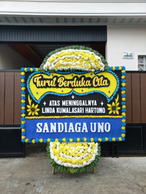 Papan Bunga Duka di Pahae Jae